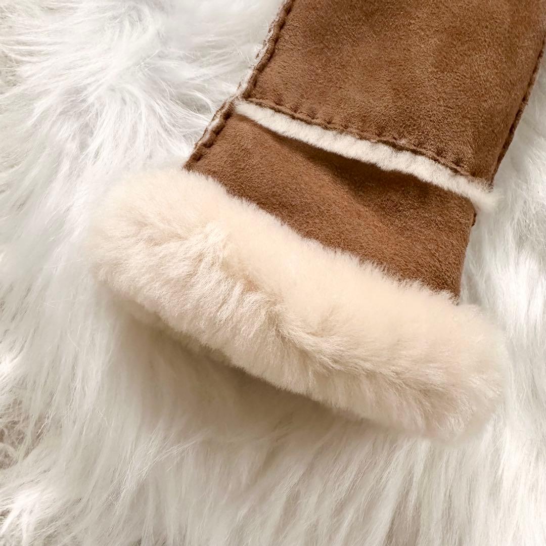 【着用1回】UGG♡アグ　シープスキンシームドグローブ　チェスナット　M 耐水