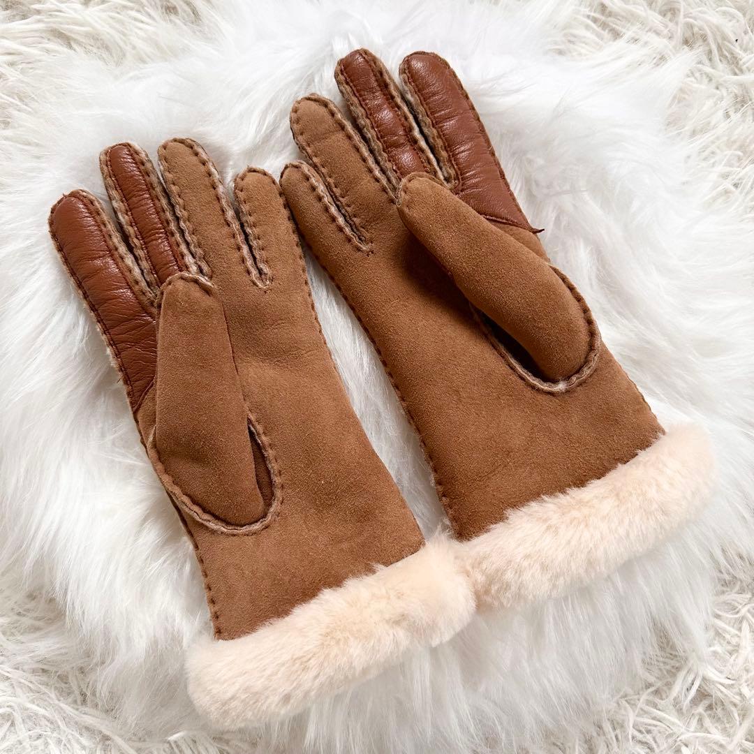 【着用1回】UGG♡アグ　シープスキンシームドグローブ　チェスナット　M 耐水