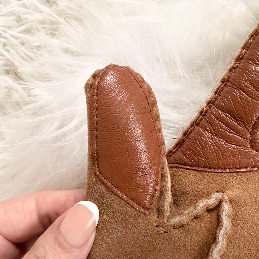 【着用1回】UGG♡アグ　シープスキンシームドグローブ　チェスナット　M 耐水