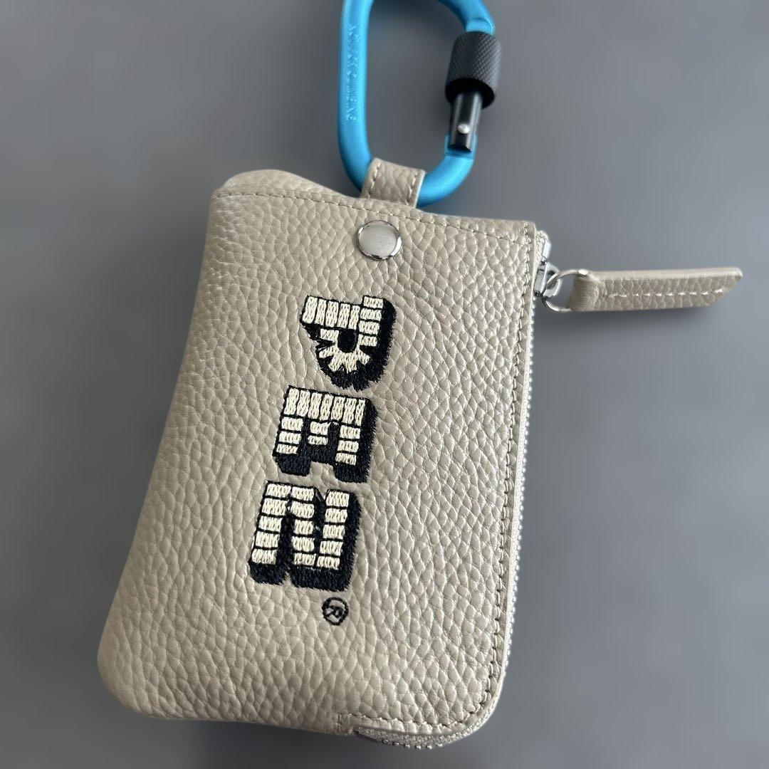 ear PAPILLONNER カラビナ付きパス＆キーケース