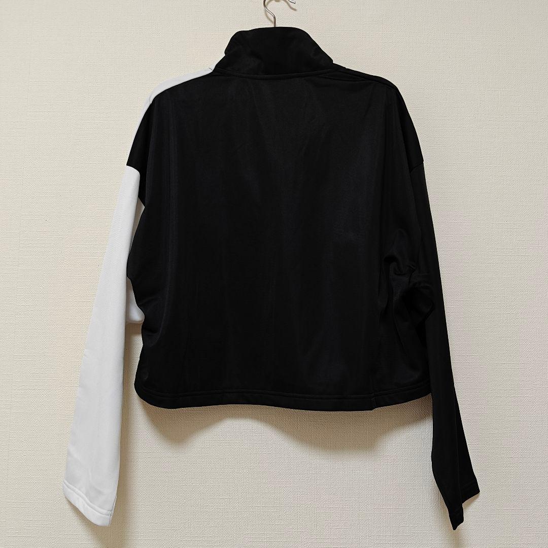 未使用 Adidas ショート丈ジャケット レディース38