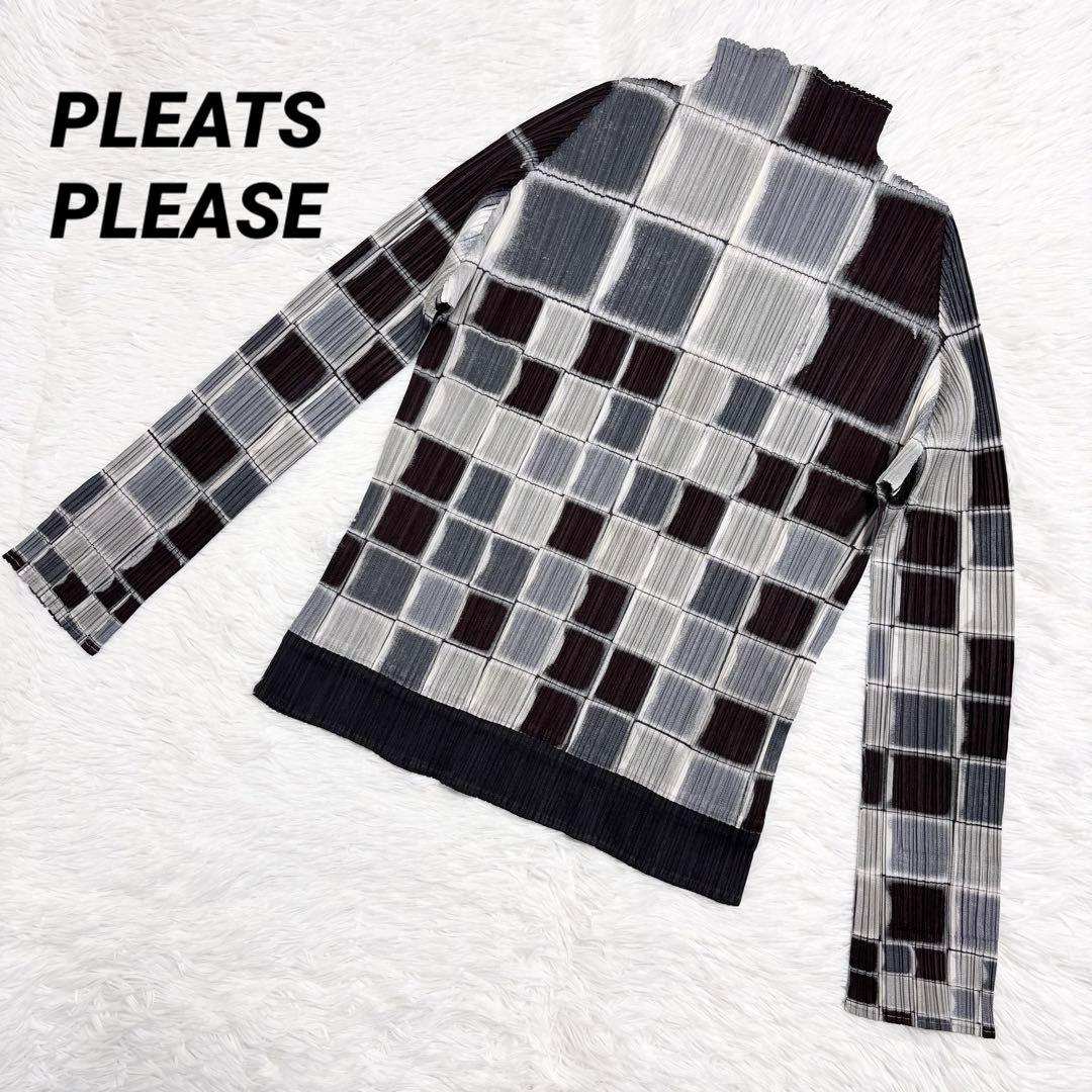 プリーツプリーズ　ハイネック　長袖　総柄　モザイク　サイズ3