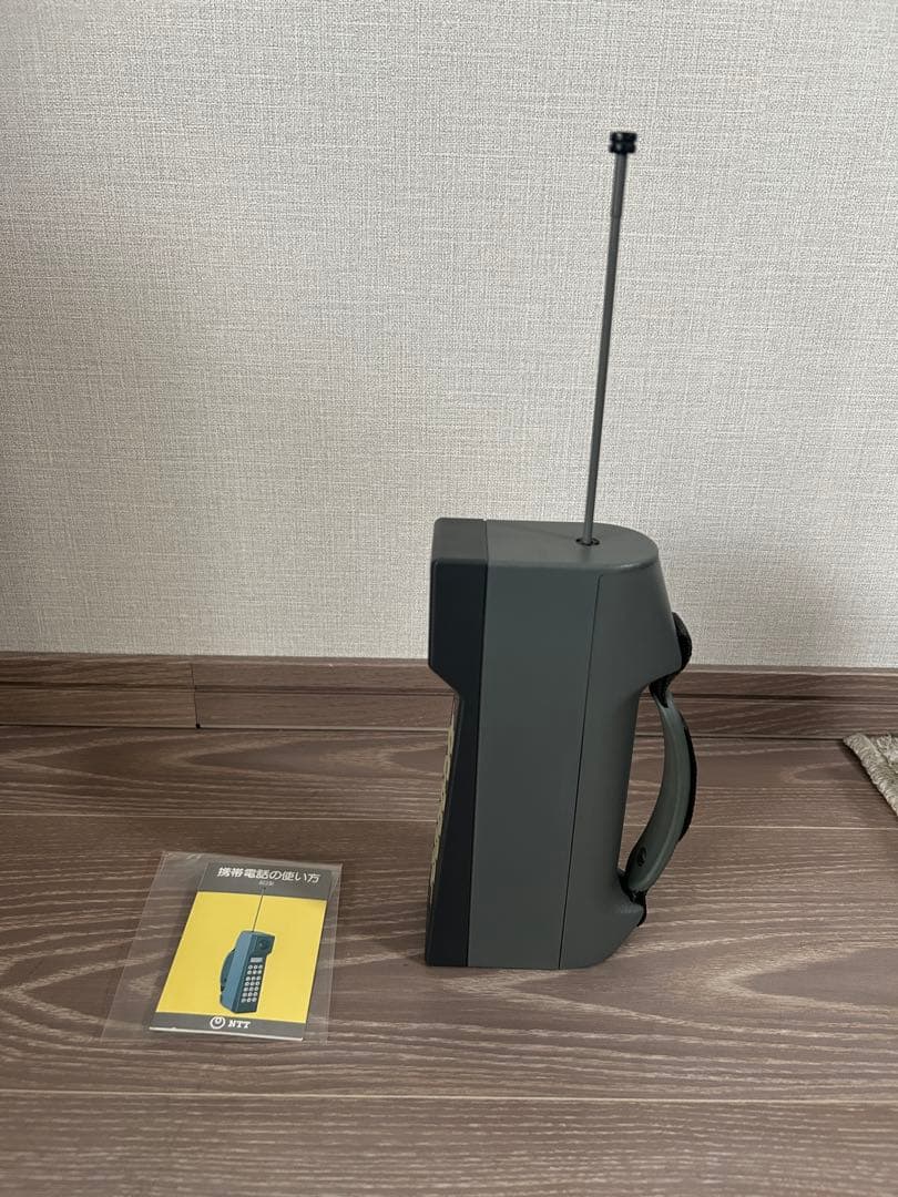 NTT グレー 携帯電話 本体昭和の携帯　レアレトロ 美品
