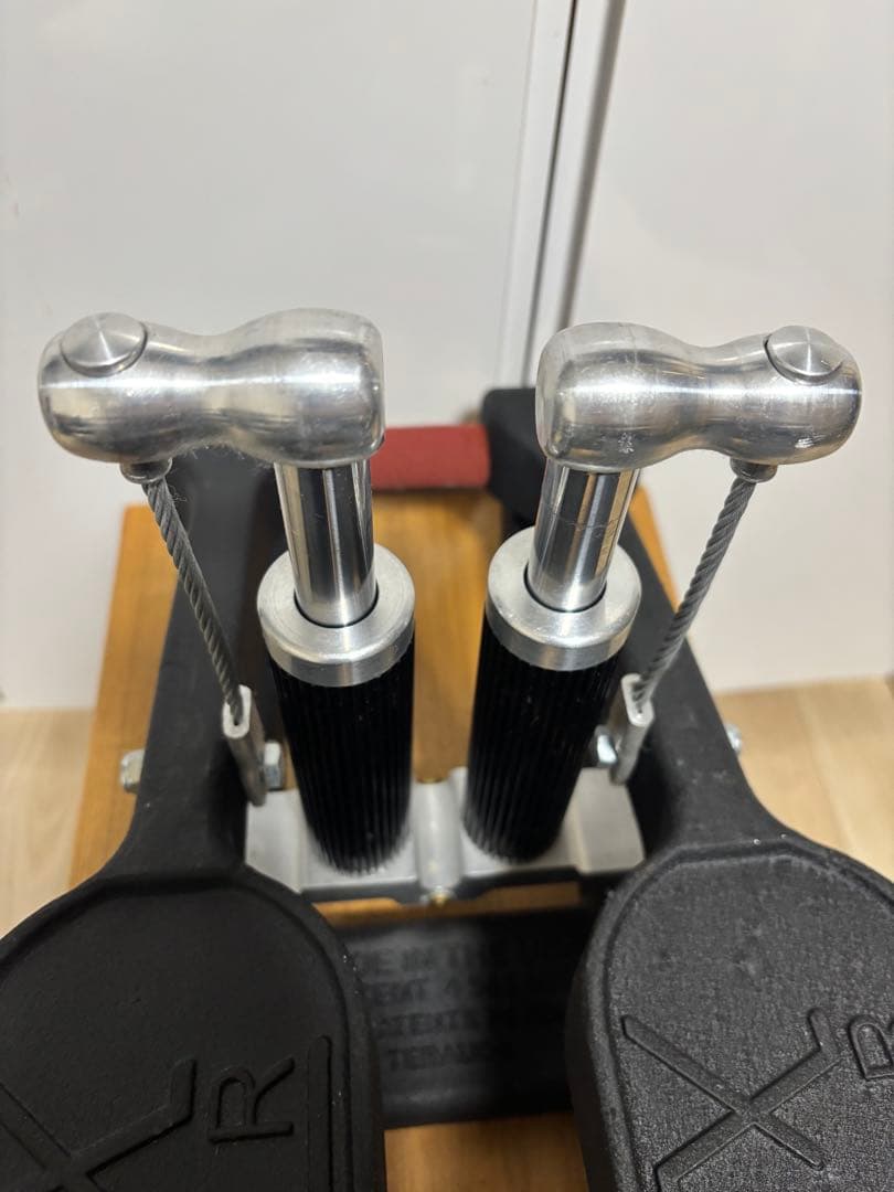 XISER エクサー社　エアロビクス・ステッパー