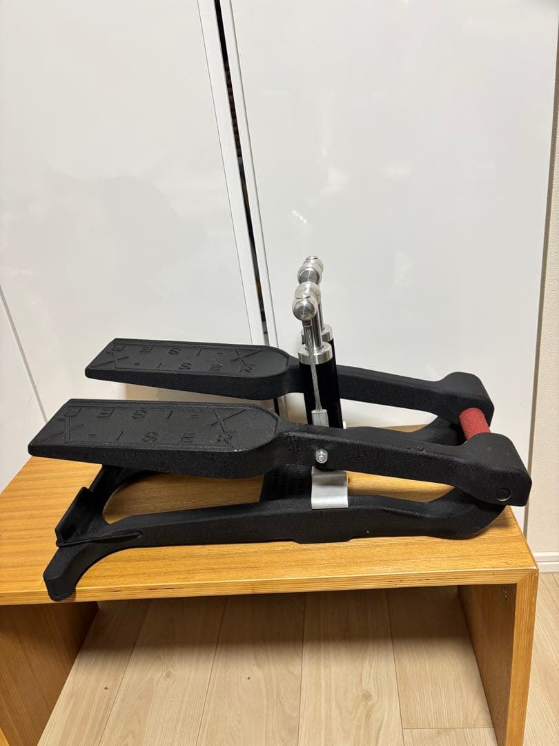 XISER エクサー社　エアロビクス・ステッパー