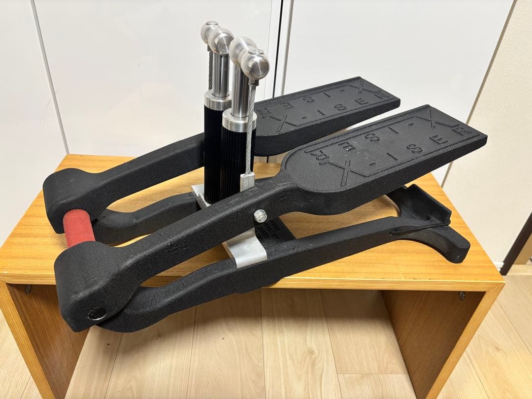 XISER エクサー社　エアロビクス・ステッパー