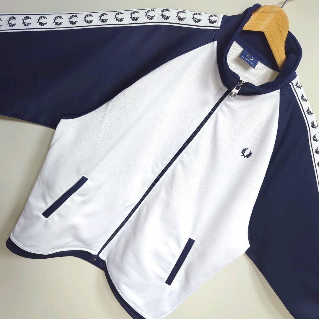 ★日本製 FRED PERRY 袖ライン ローレルマーク トラックジャケット