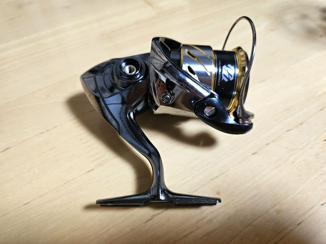 シマノ STELLA C2000S 未使用品