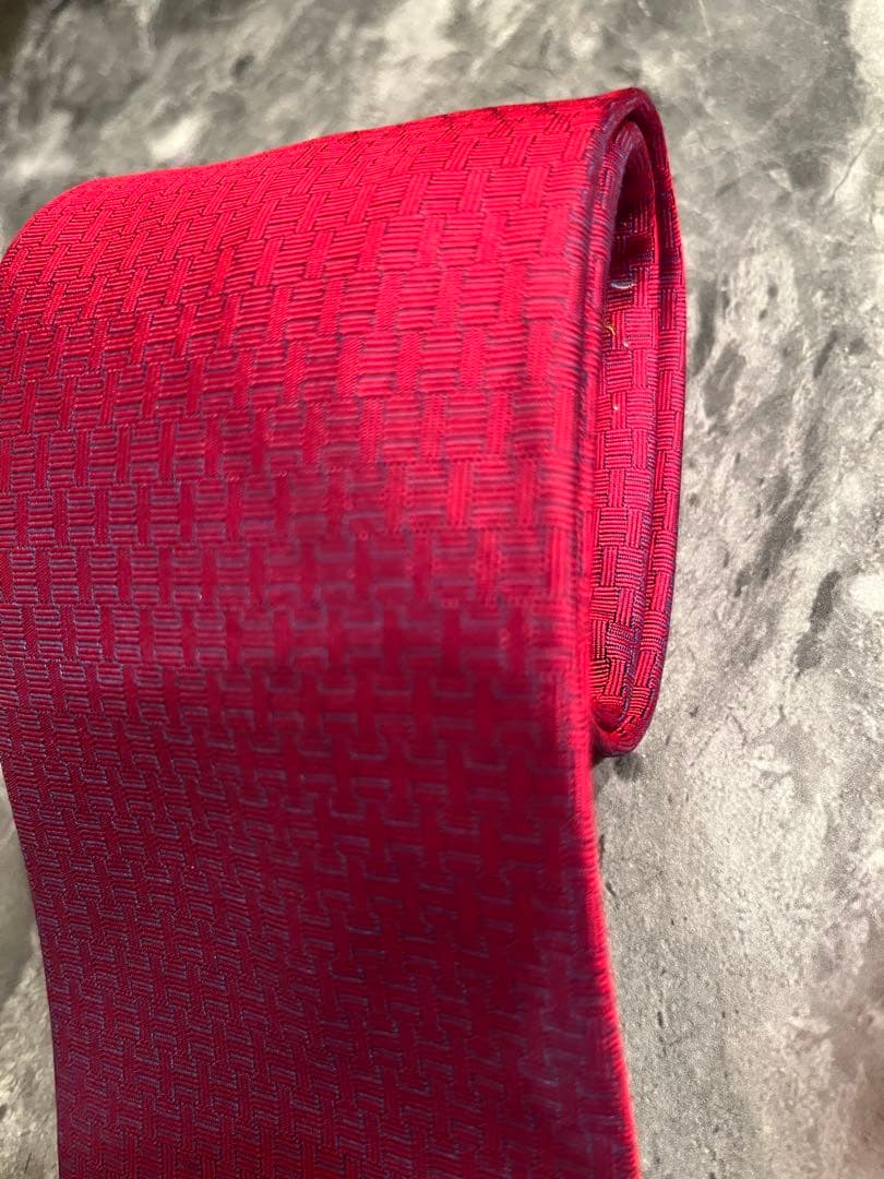 Éternel VINTAGE HERMES ネクタイ赤 H織り柄