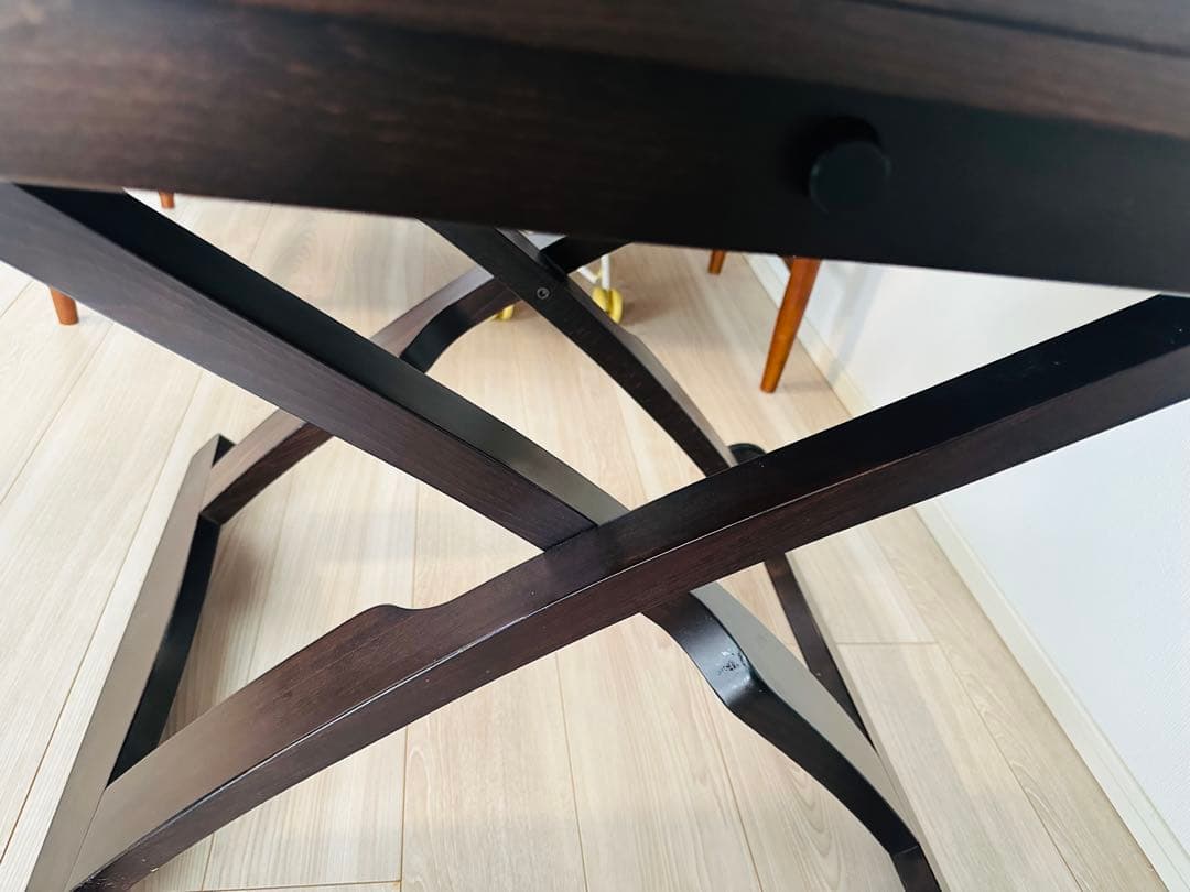 カリガリス　マスコッティ　テーブル　伸長・昇降式