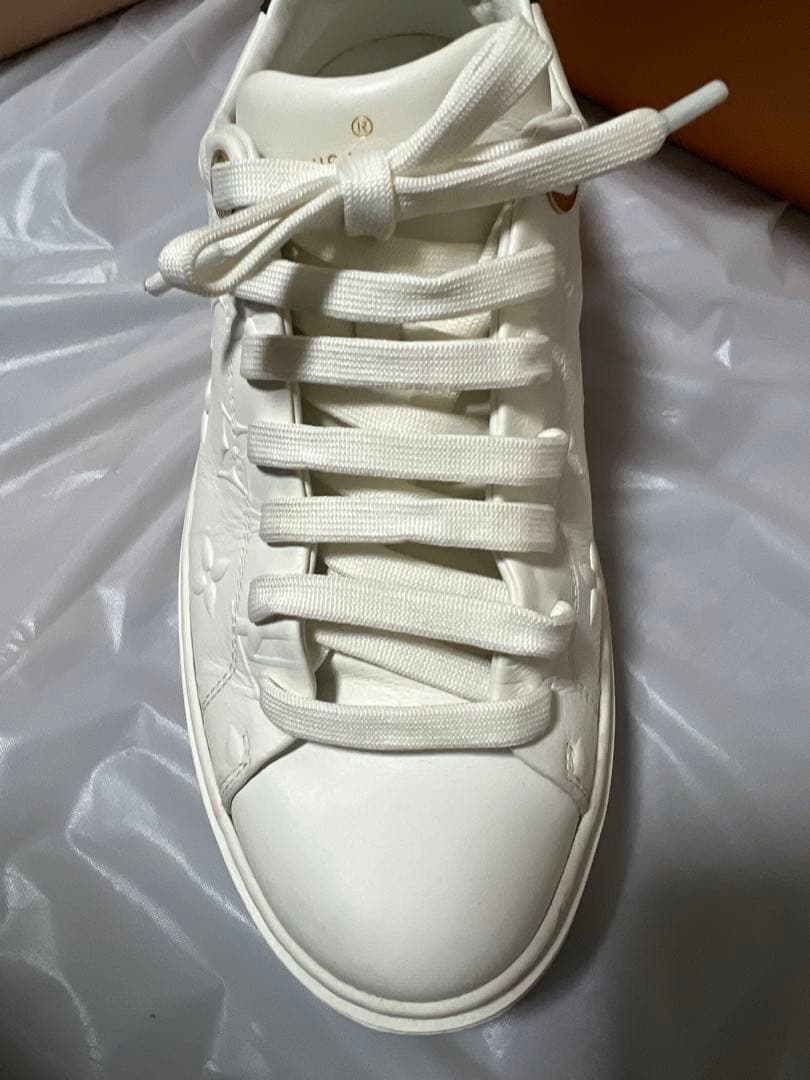 J*様 ルイヴィトン タイムアウト・ライン スニーカー モノグラム ホワイト