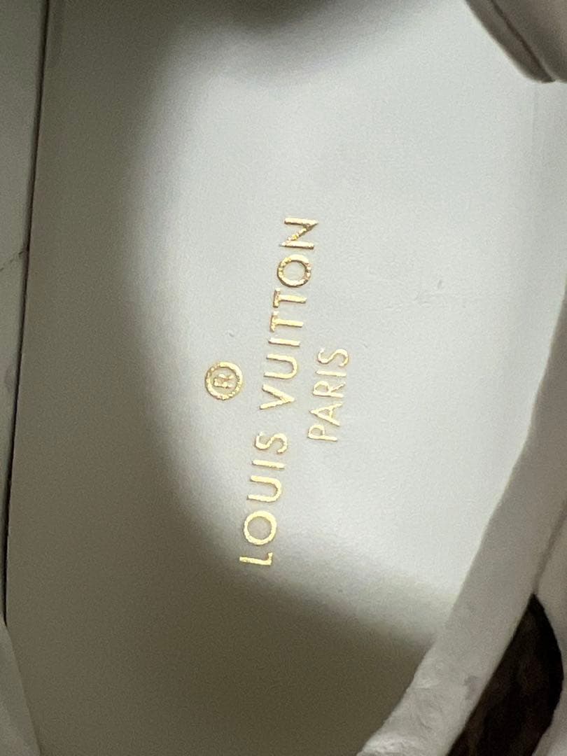 J*様 ルイヴィトン タイムアウト・ライン スニーカー モノグラム ホワイト