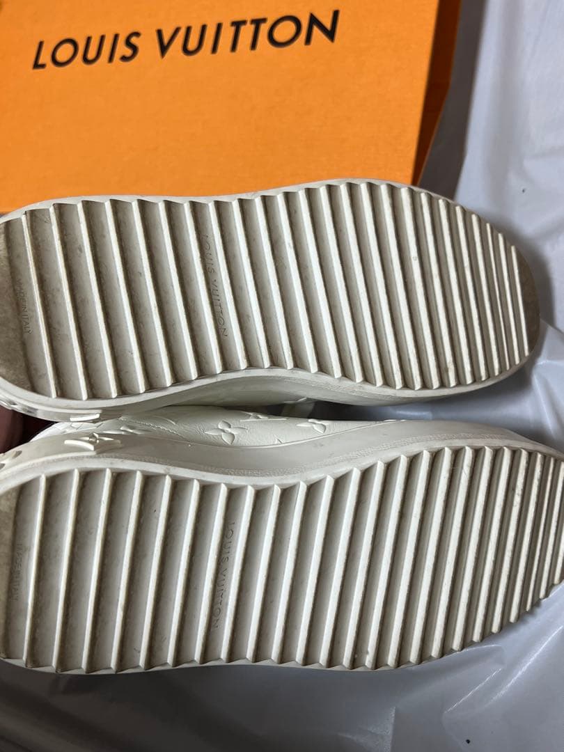 J*様 ルイヴィトン タイムアウト・ライン スニーカー モノグラム ホワイト