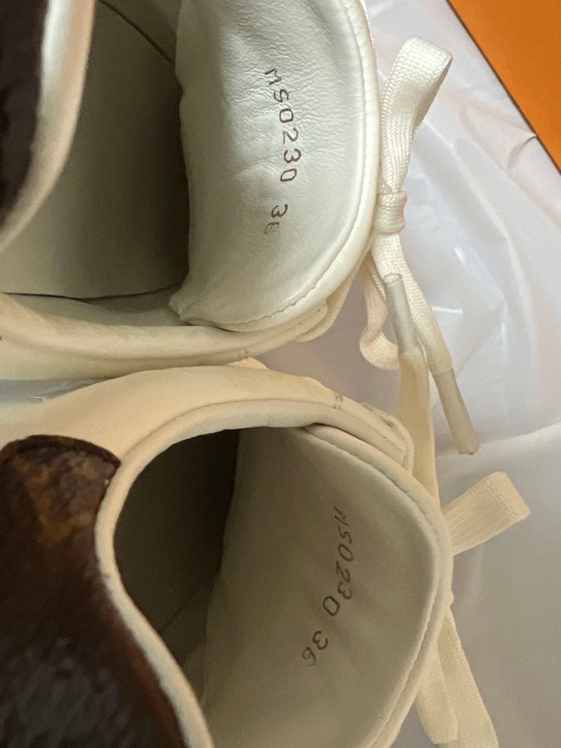 J*様 ルイヴィトン タイムアウト・ライン スニーカー モノグラム ホワイト