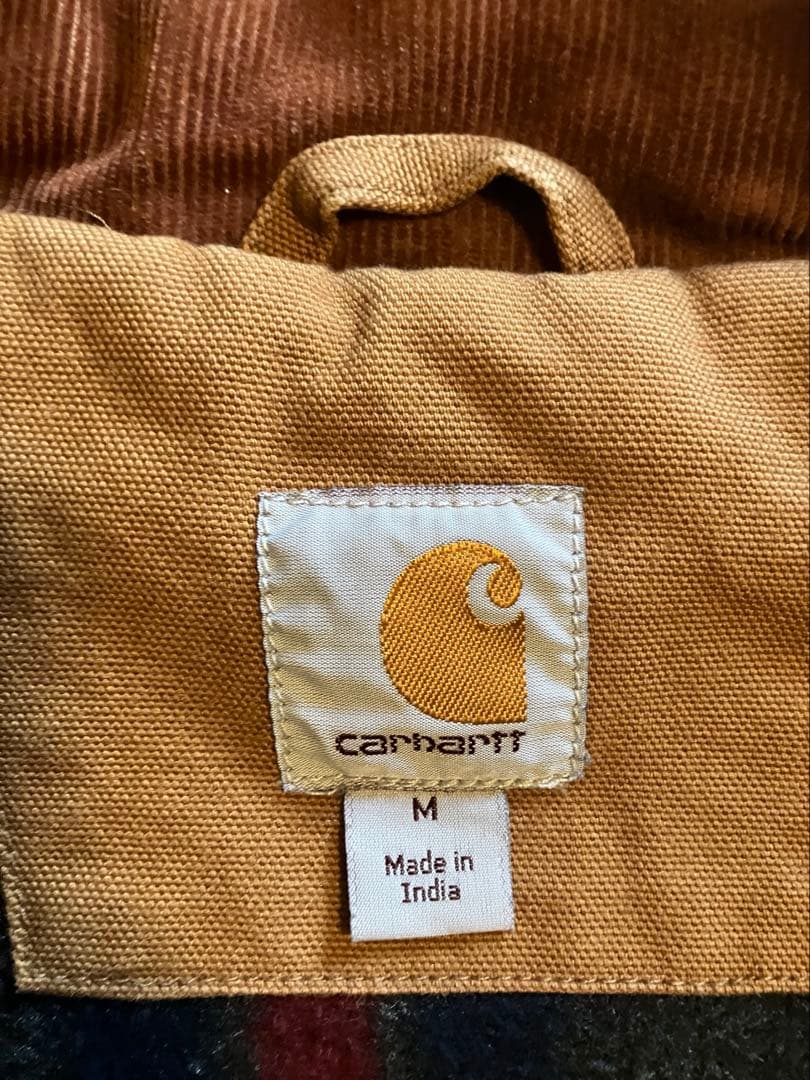 カーハート　デトロイトジャケット　Ｍ