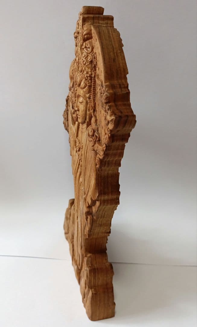 観音菩薩　木彫り　釈迦如来　仏像　置物