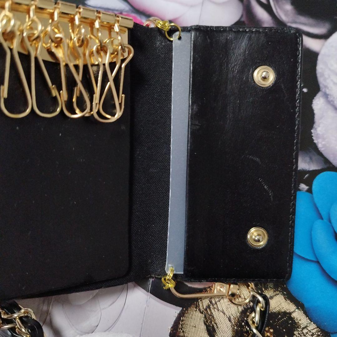 シャネル　キャビアスキン　キーケース　斜めがけ