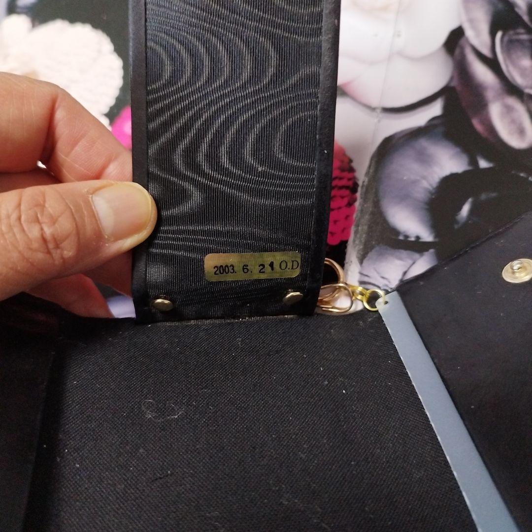 シャネル　キャビアスキン　キーケース　斜めがけ