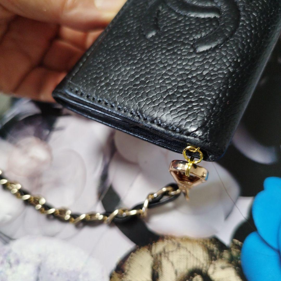 シャネル　キャビアスキン　キーケース　斜めがけ
