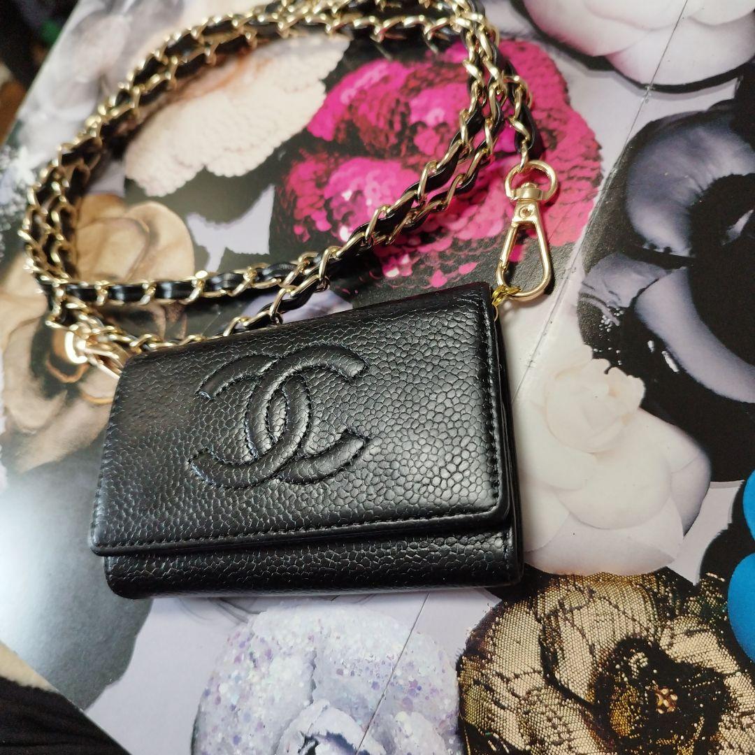 シャネル　キャビアスキン　キーケース　斜めがけ