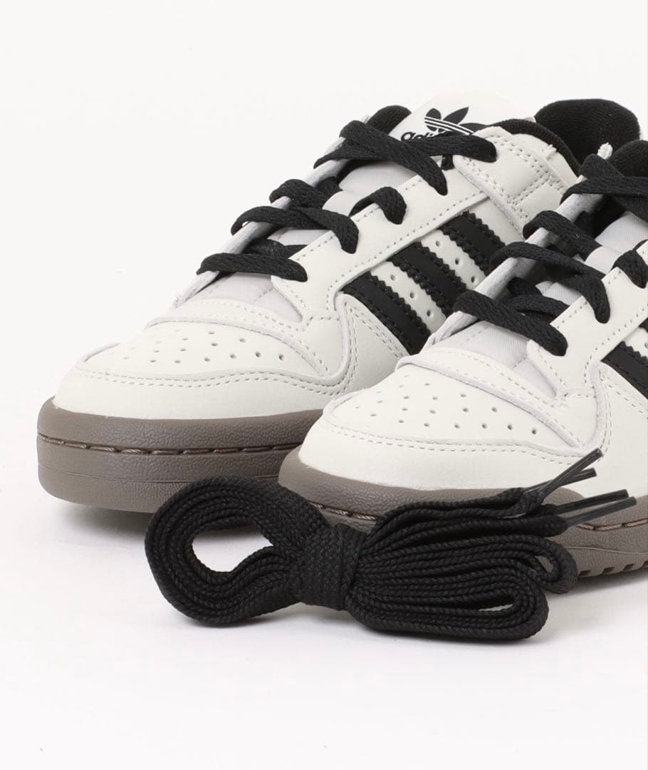 靴 adidas Forum Low CL Off White/Core Black