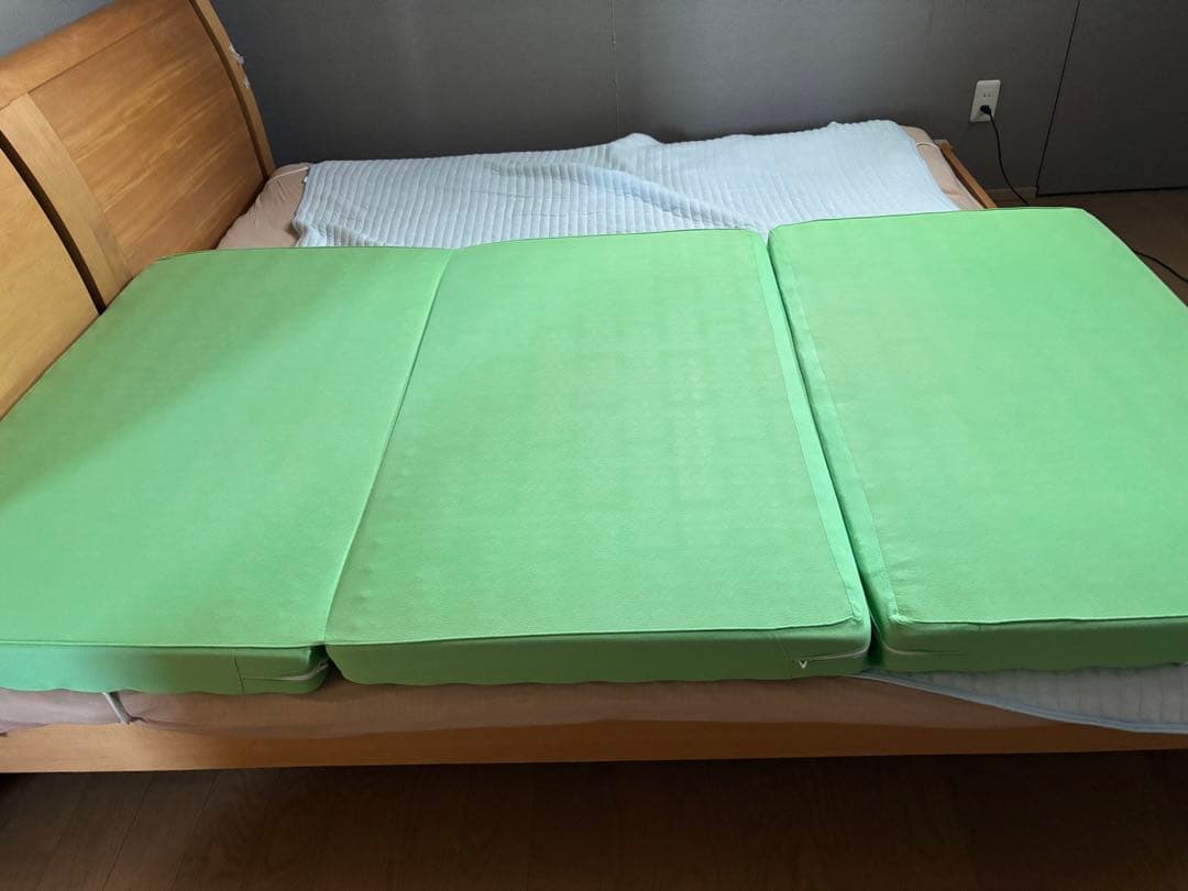 「快眠サポート×指圧構造」旧型ヘルスウェーブDCバージョン（セミダブル）