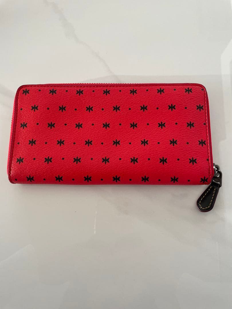 コーチ ミッキーマウス 長財布 赤