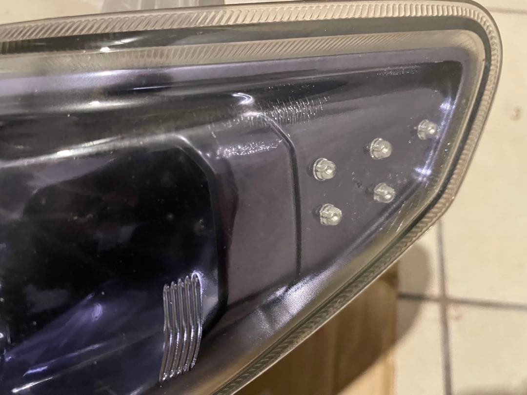 Kingmanさん専用L375タントカスタムヘッドライト イカリング Wプロ目