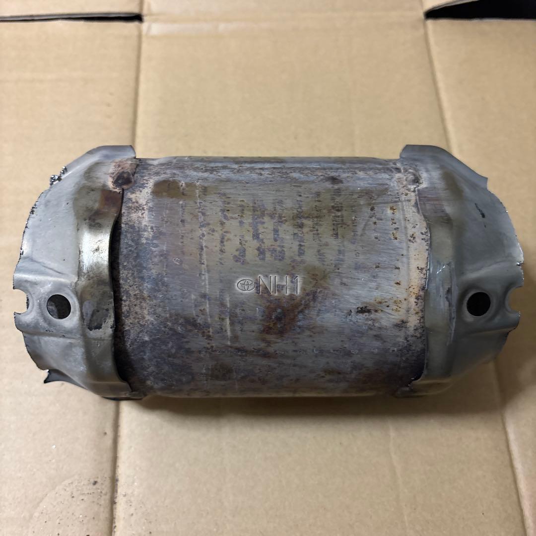NCP160 1nz Toyota 触媒 NH1