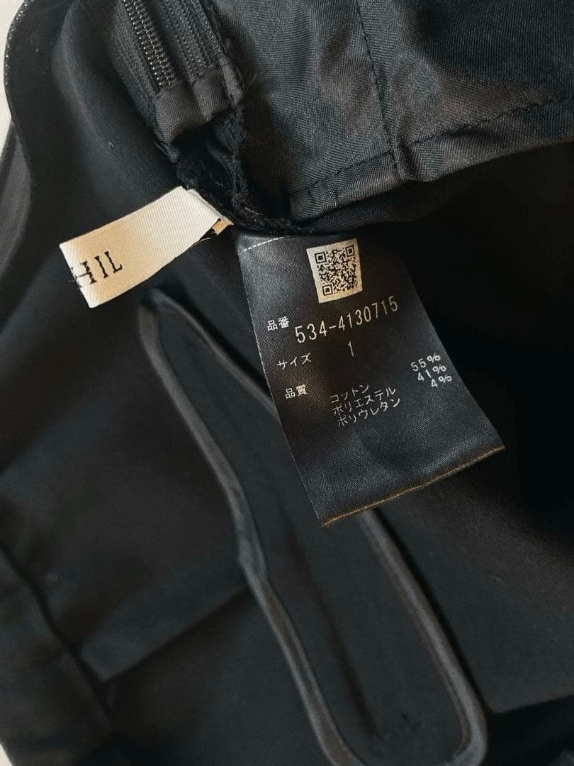 LE PHIL ルフィル ダブルクロステーパードパンツ　ブラック