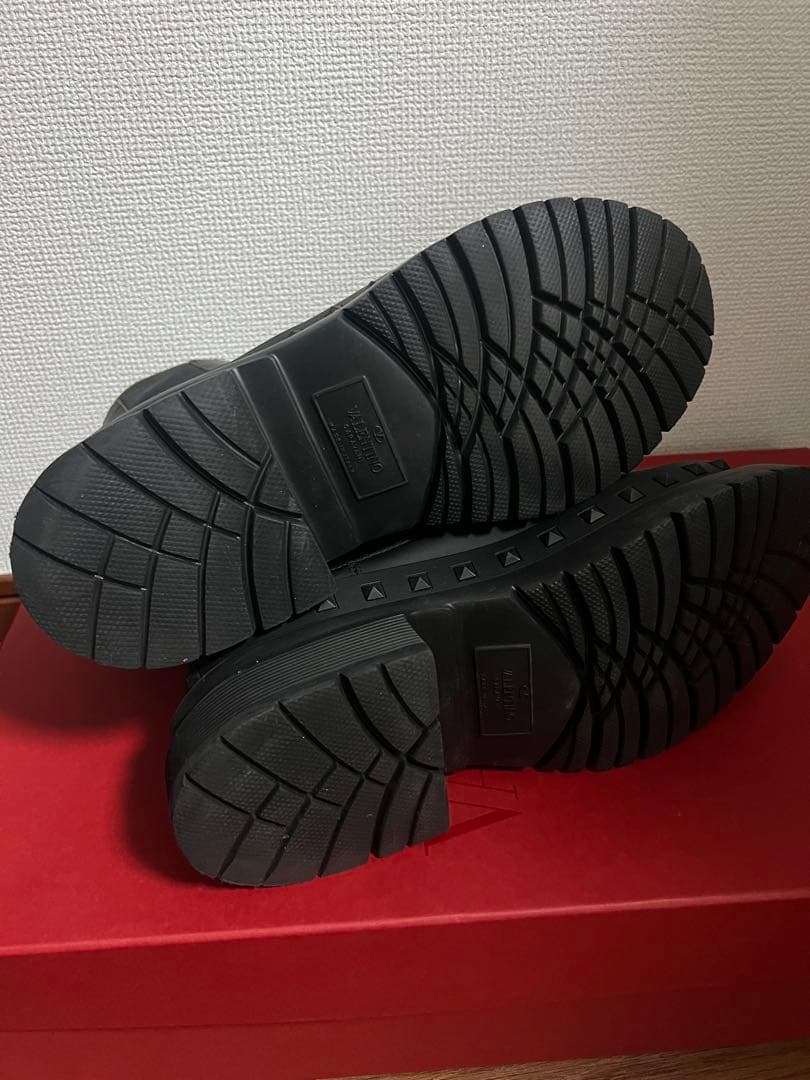 ヴァレンティノ　メンズ　サイドゴアブーツ