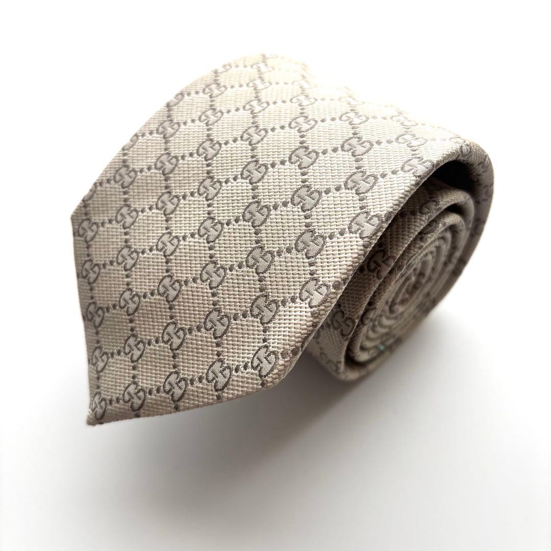 ꧁新品未使用꧂ グッチ ネクタイ GG柄 シェリーライン シルバー 現行 光沢