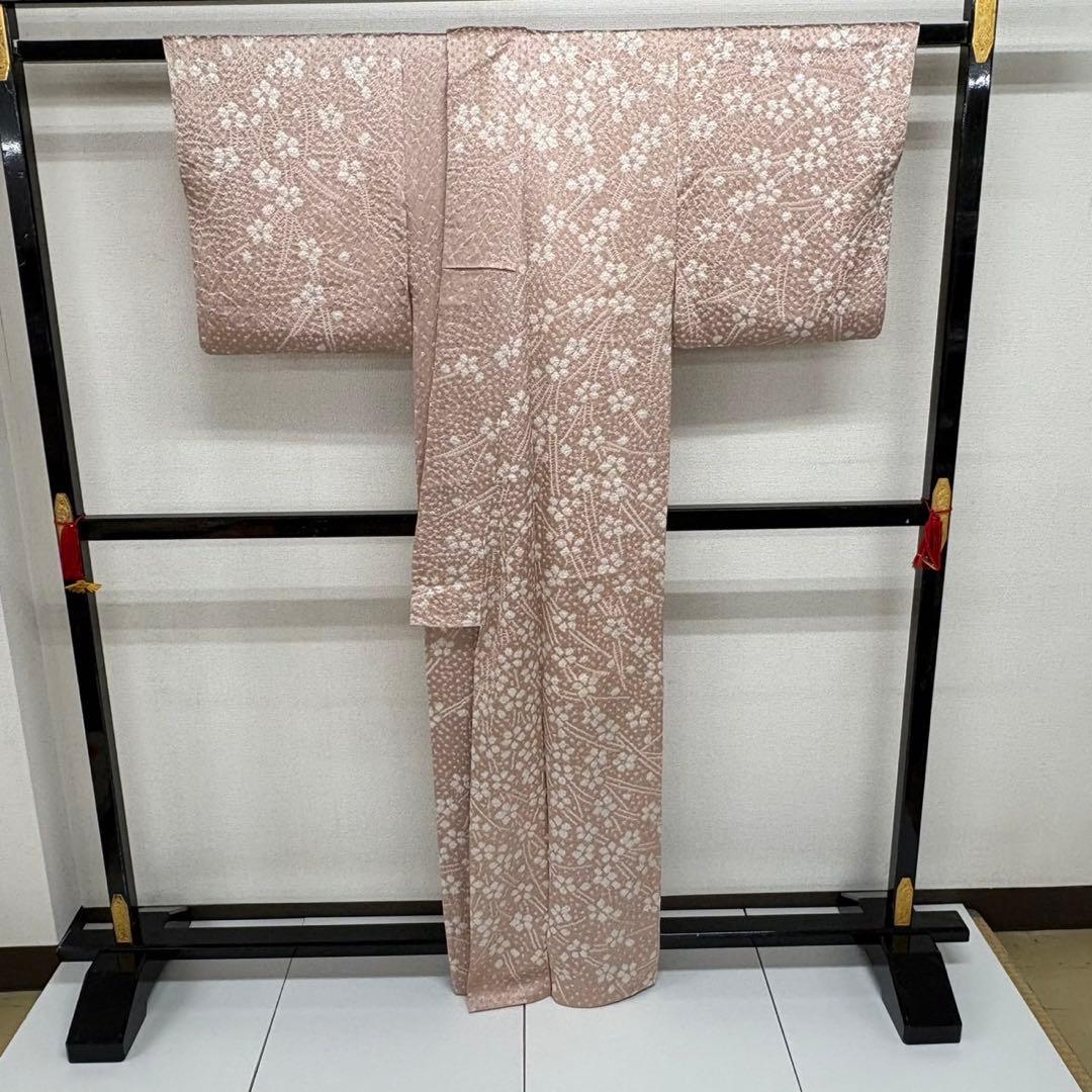 デ*ー様 付下げ 絞りの素晴らしい加工 紋なし 正絹 AK-5504