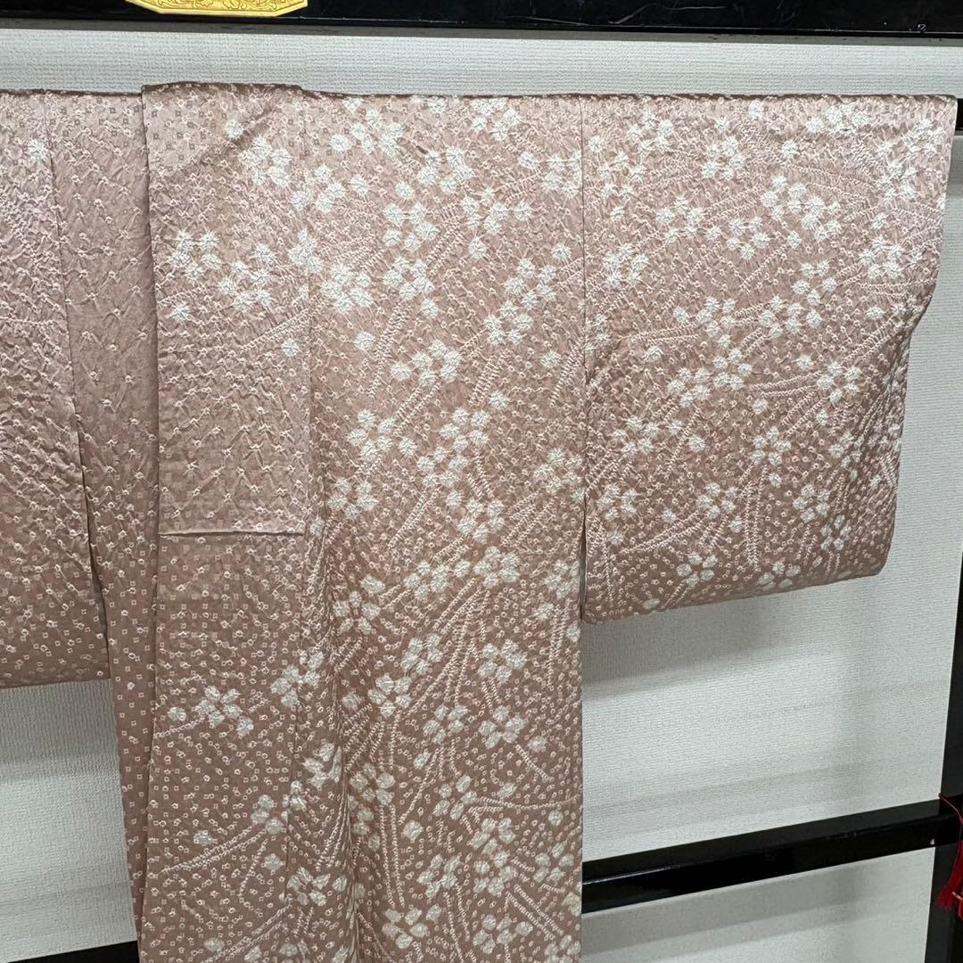 デ*ー様 付下げ 絞りの素晴らしい加工 紋なし 正絹 AK-5504