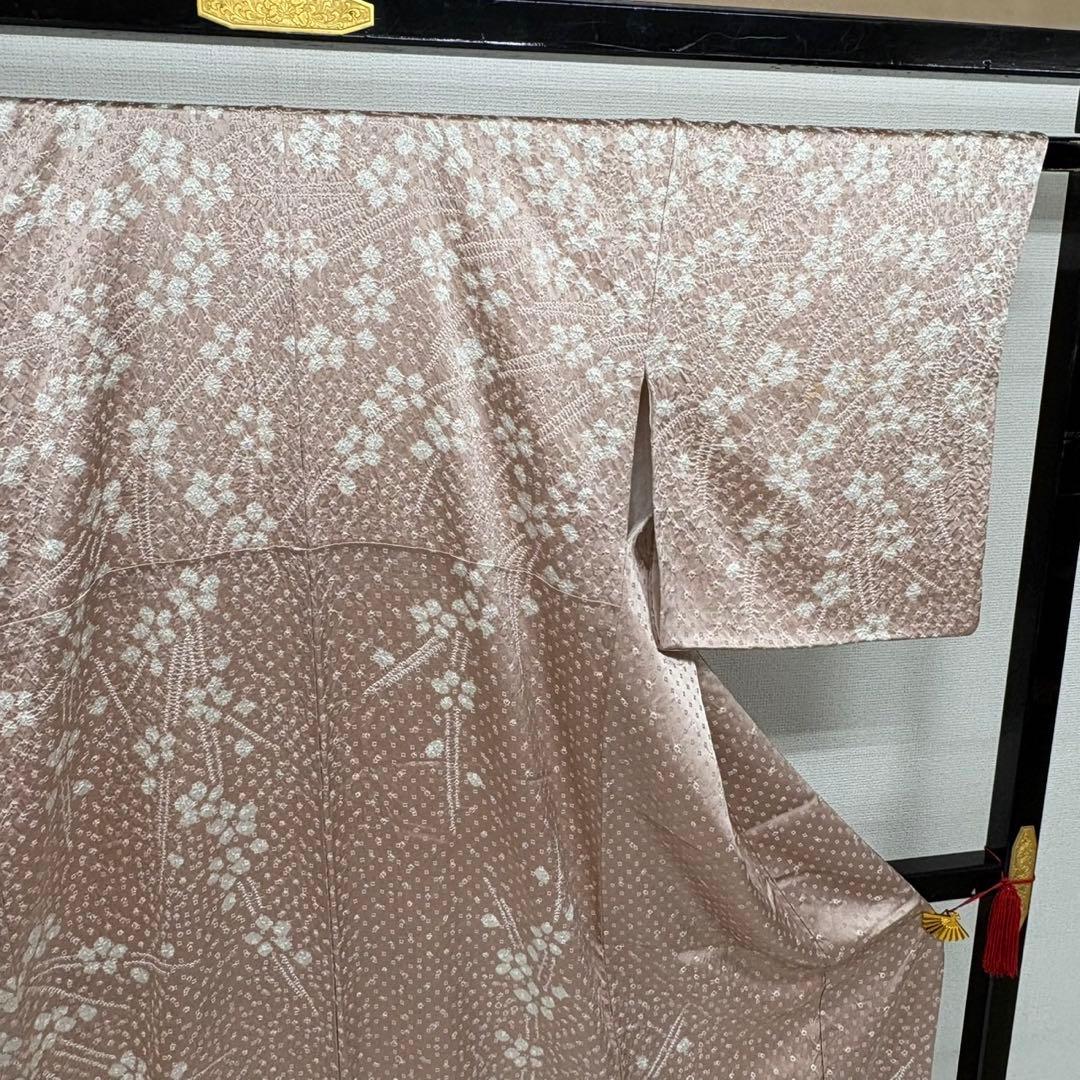 デ*ー様 付下げ 絞りの素晴らしい加工 紋なし 正絹 AK-5504