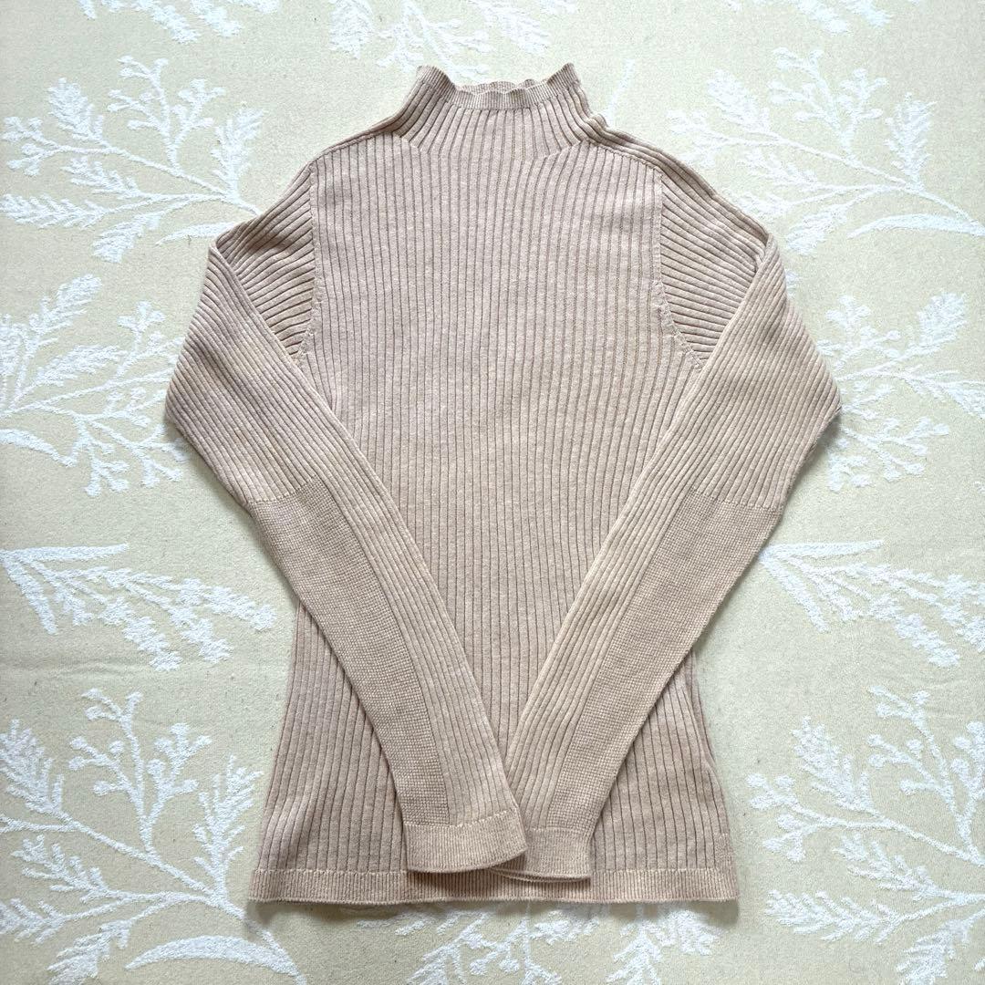 新品　パラスパレス　ベージュ リブ編み ハイネック ニット