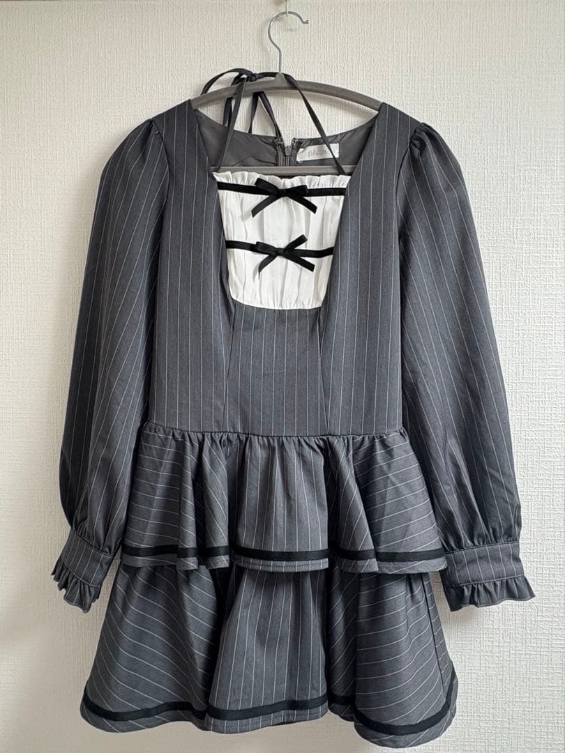 【今週中値下げ】 pium クロステープバイカラーティアードワンピース