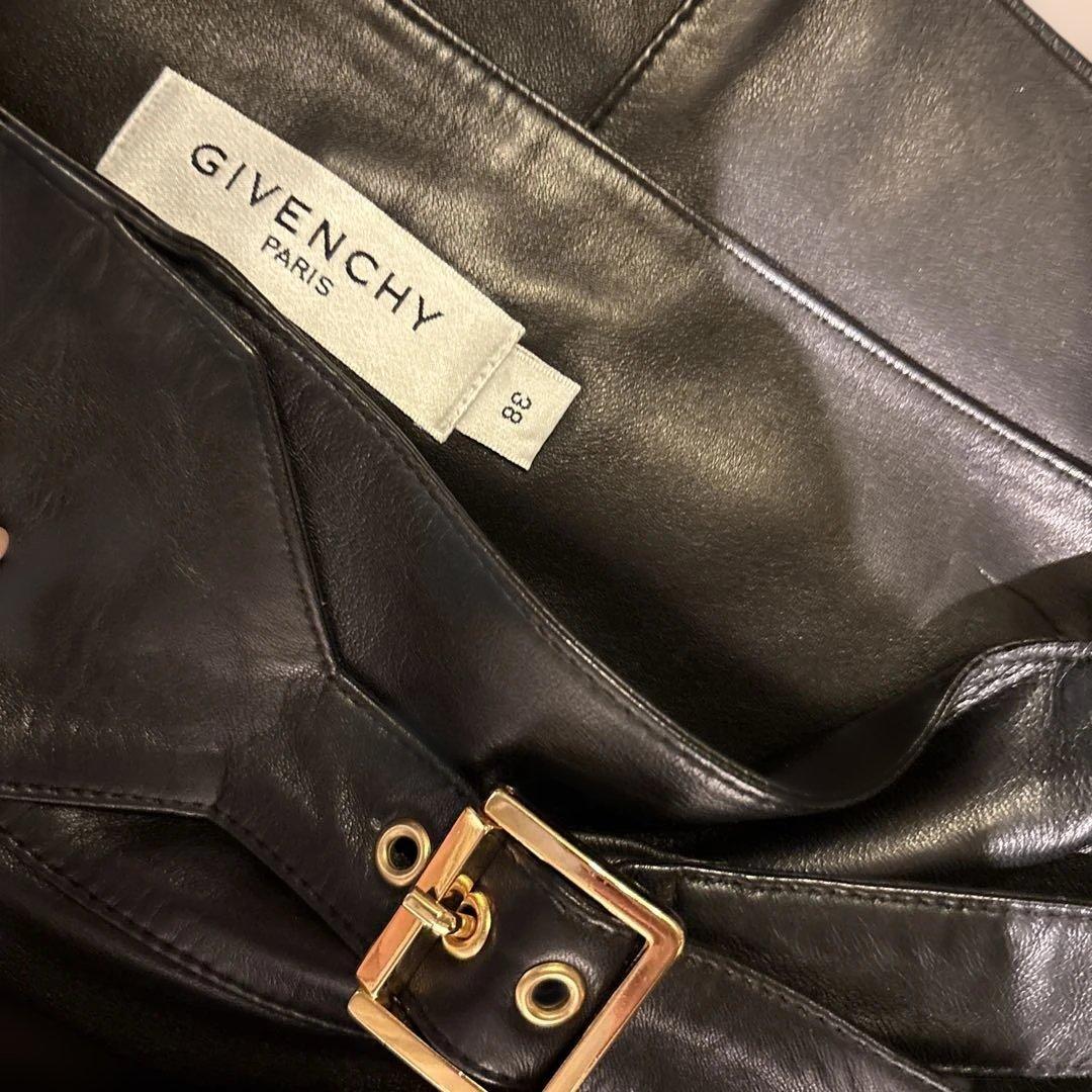 【新品タグなし】ジバンシー♡柔らかな羊革のレザースカート