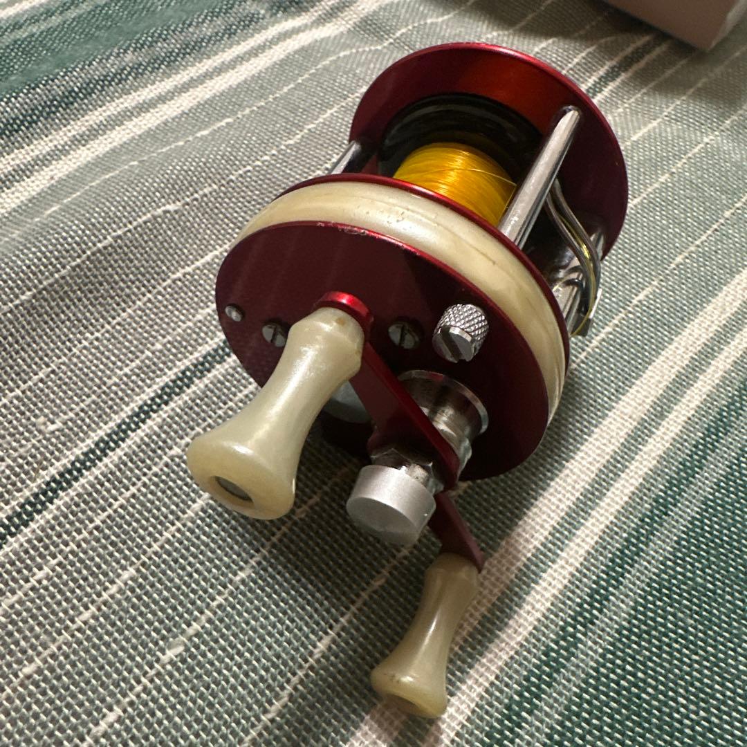 Ambassadeur 1750 A リール