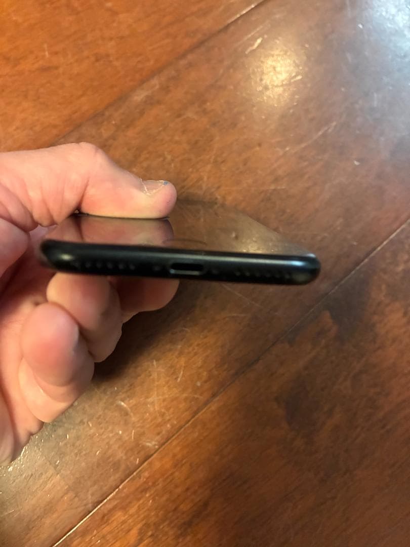 【猫さん専用】iPhone SE 第2世代（A2296）