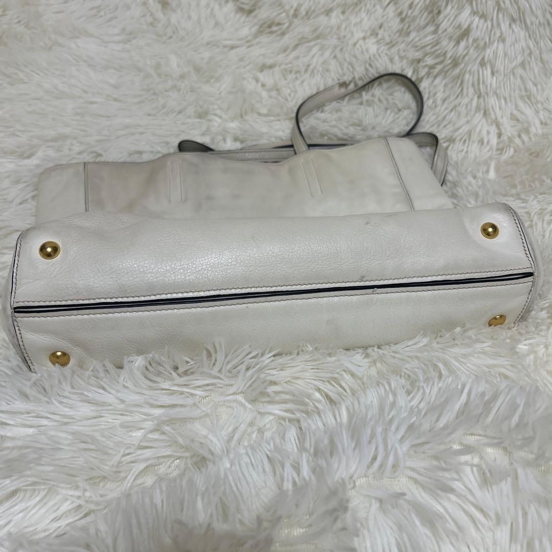 miumiu 白 ロゴ シンプル レザー トートバッグ ミュウミュウ