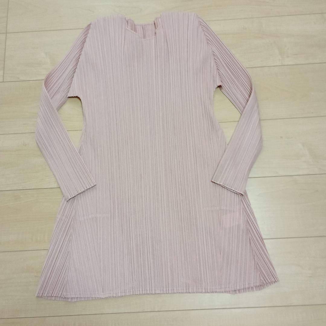 プリーツプリーズ　くすみピンク色　チュニック丈トップス　サイズ3