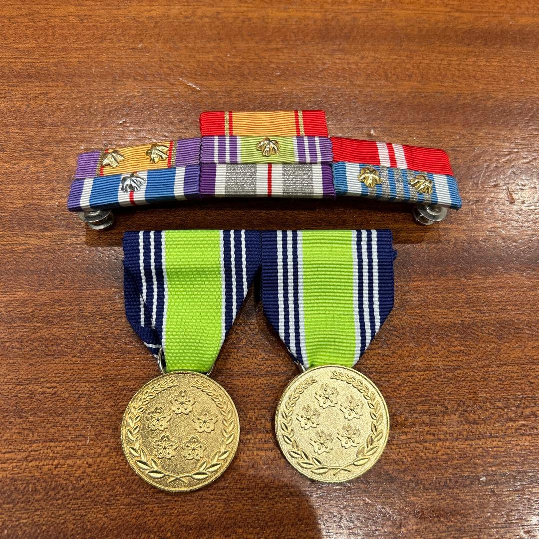 防衛功労章、功績メダルセット