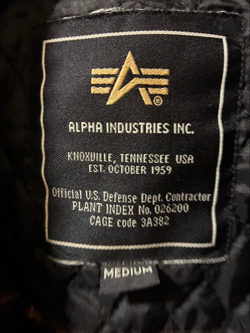 ALPHA INDUSTRIES ブラック MA-1 ジャケット M