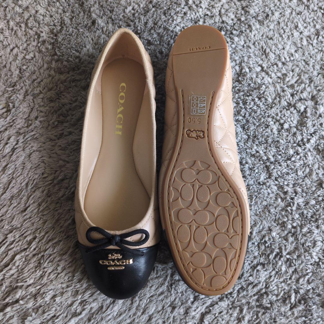 新品COACH フラットシューズ　バレイシューズ