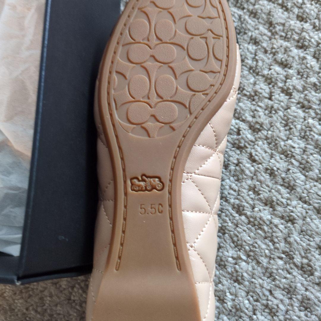 新品COACH フラットシューズ　バレイシューズ