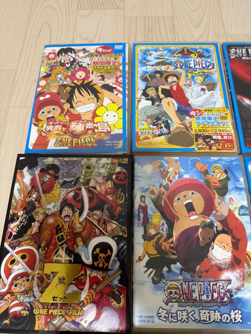 ワンピース　DVD Blu-ray ストロングワールド　特典付き　映画　セット
