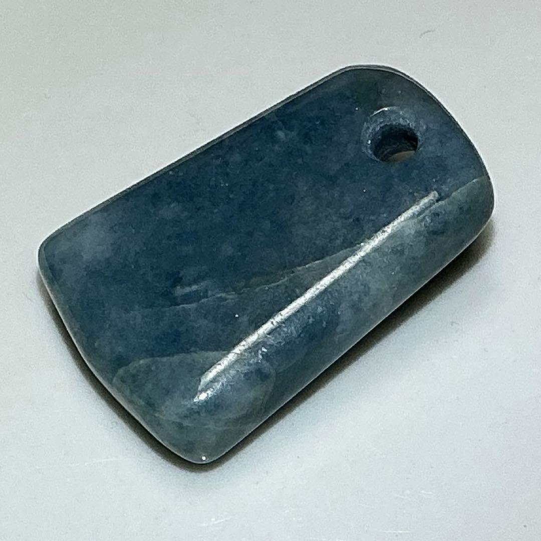 コン沢翡翠　銅鐸型ネックレストップ