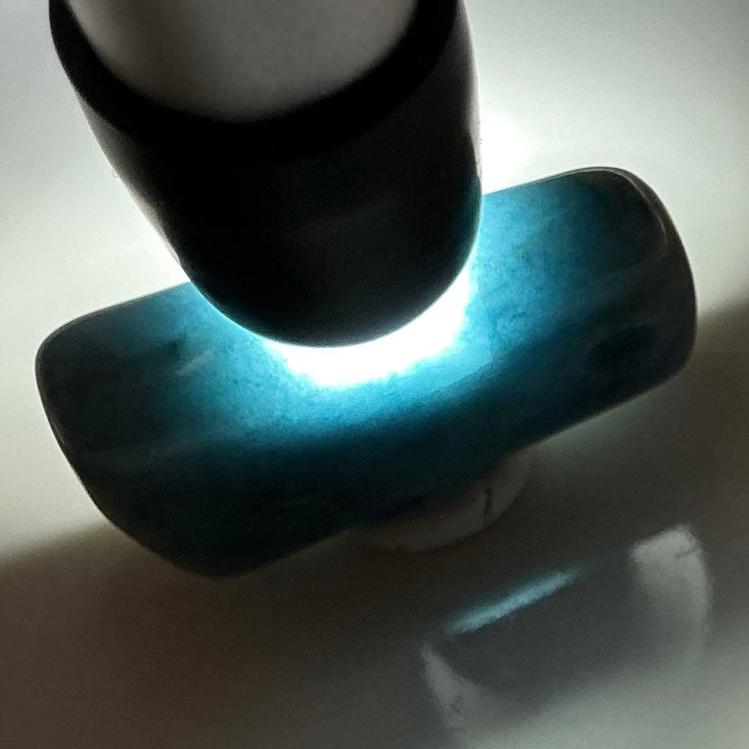 コン沢翡翠　銅鐸型ネックレストップ