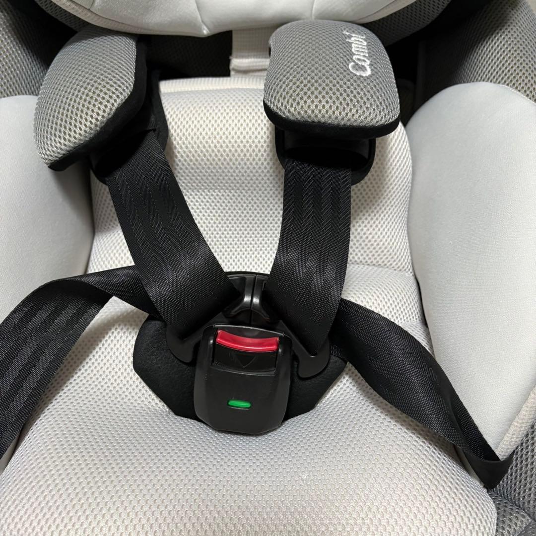 【美品】Combi コンビ THE S ISOFIX ZA-670 ブラック